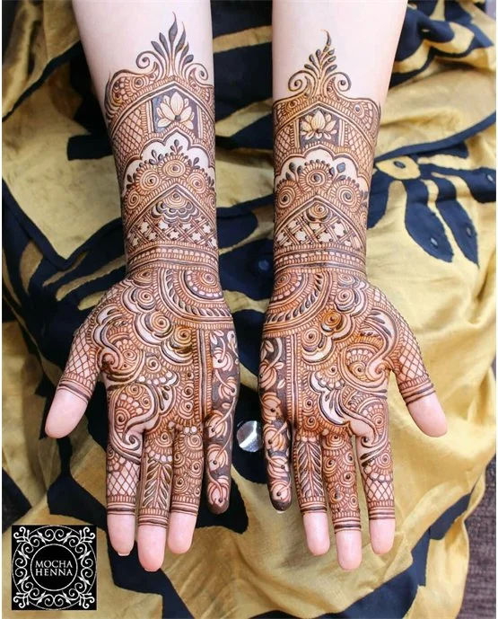 Leaf Weave Blend Using Stylish Full Hand Mehndi Design